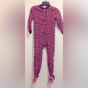 NWOT Youth pink and black leopard footed pajamas